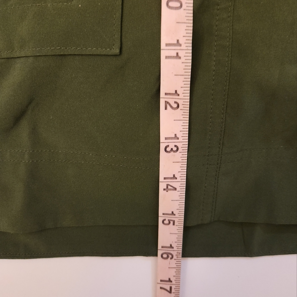 Athleta Chelsea Cargo Skort Performance Green Zip‎ Pockets Size4 - Picture 8 of 8